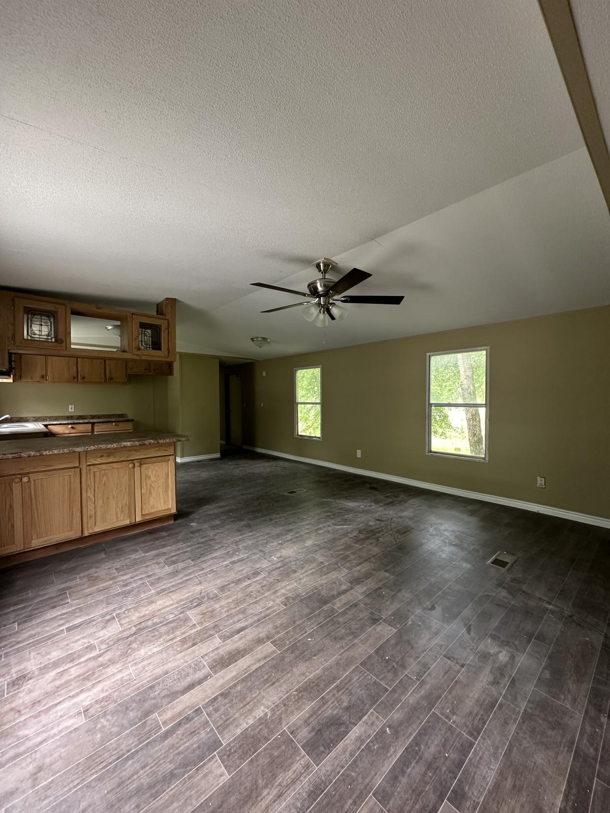 9187 Hwy TX-103, Unit 100